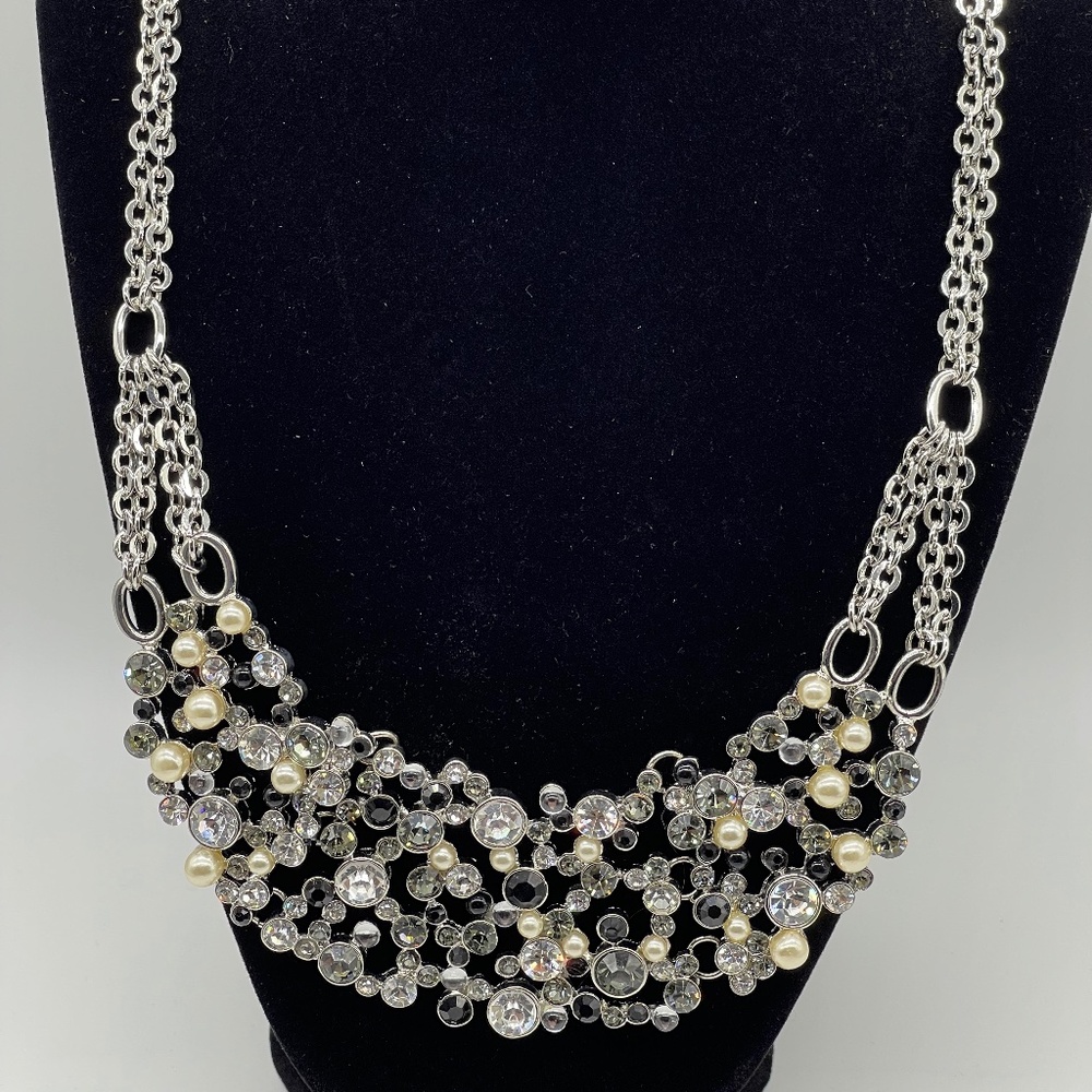 Silver Chain Bib Necklace with Pearls and Crystals NWT